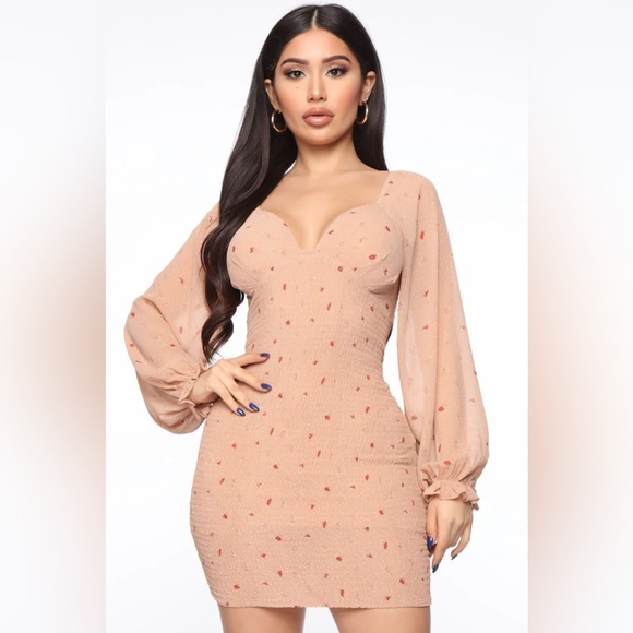 3 Dresses !! PLT + Fashion Nova - Picture 7 of 16